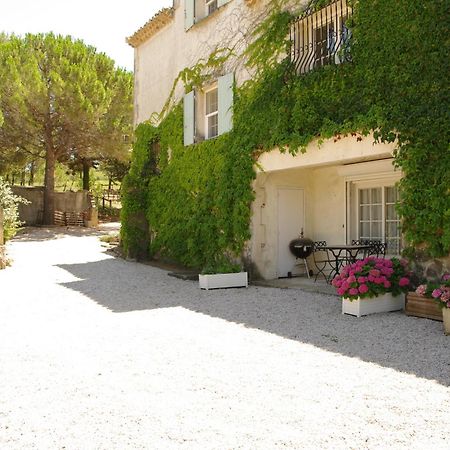 Residence Le Saint Victor Fontvieille Bagian luar foto