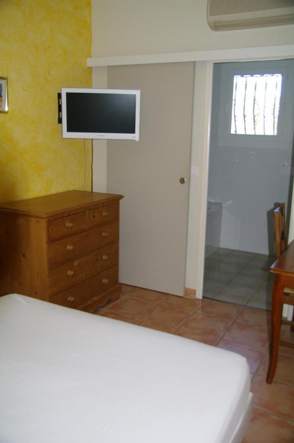 Residence Le Saint Victor Fontvieille Bagian luar foto