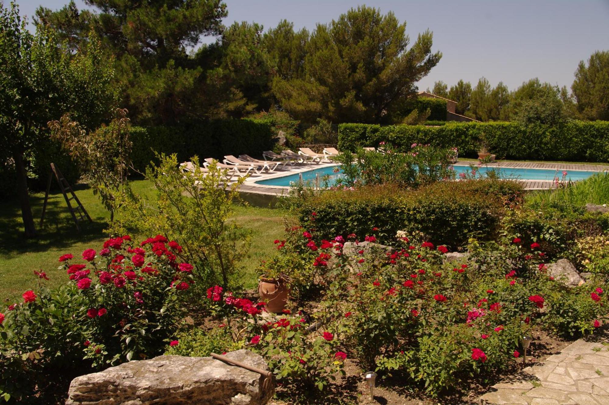 Residence Le Saint Victor Fontvieille Bagian luar foto