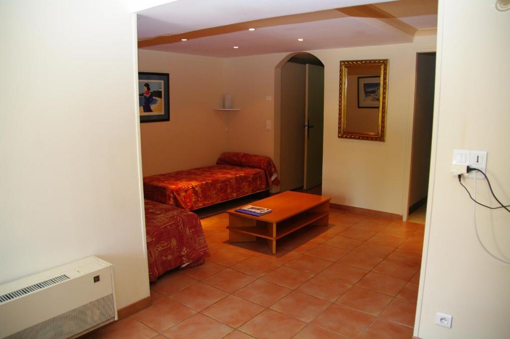 Residence Le Saint Victor Fontvieille Ruang foto