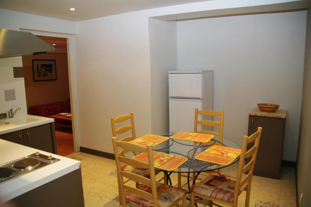 Residence Le Saint Victor Fontvieille Bagian luar foto