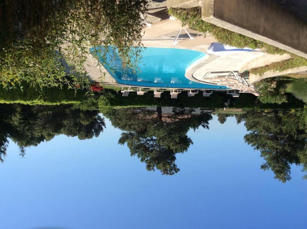 Residence Le Saint Victor Fontvieille Bagian luar foto