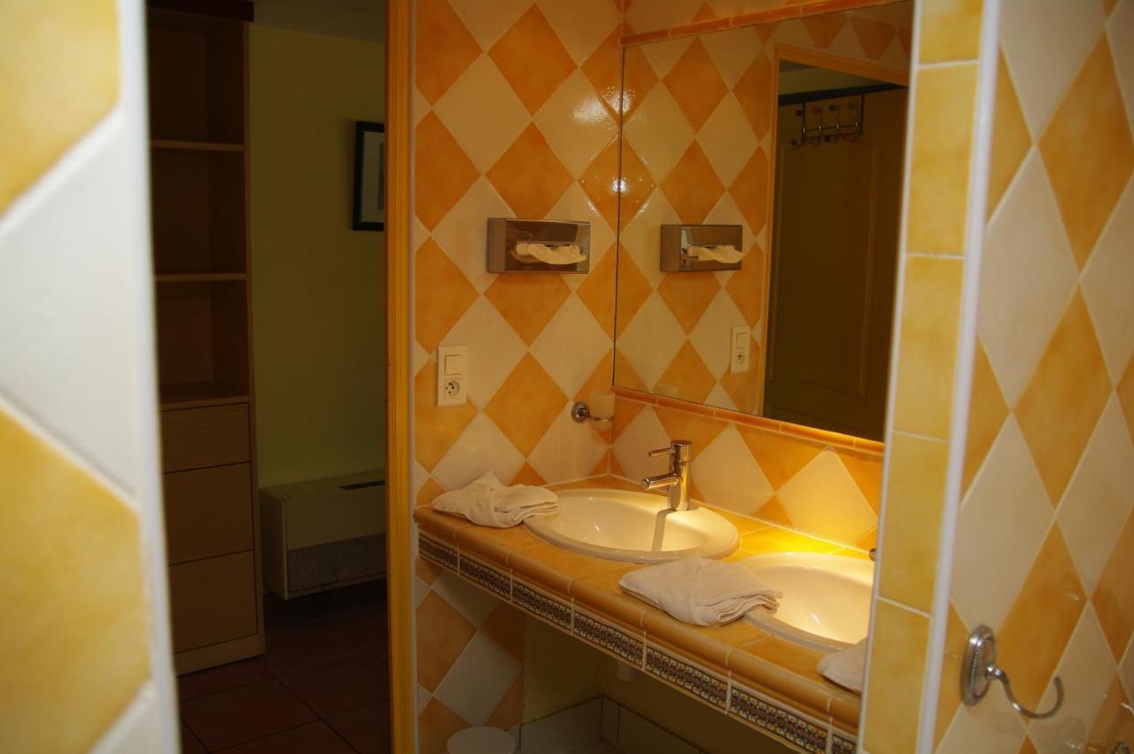 Residence Le Saint Victor Fontvieille Bagian luar foto
